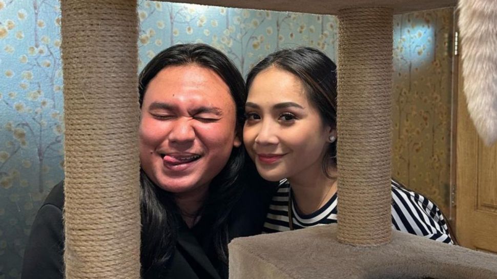 Nagita Slavina Kepergok Tidur Di Samping Keanu Netizen Raffi Ahmad Gempar