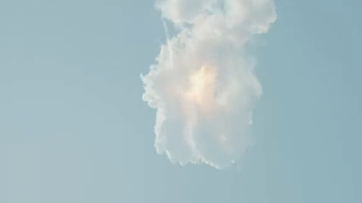 Starship buatan SpaceX meledak di udara [Tangkapan layar video YouTube]
