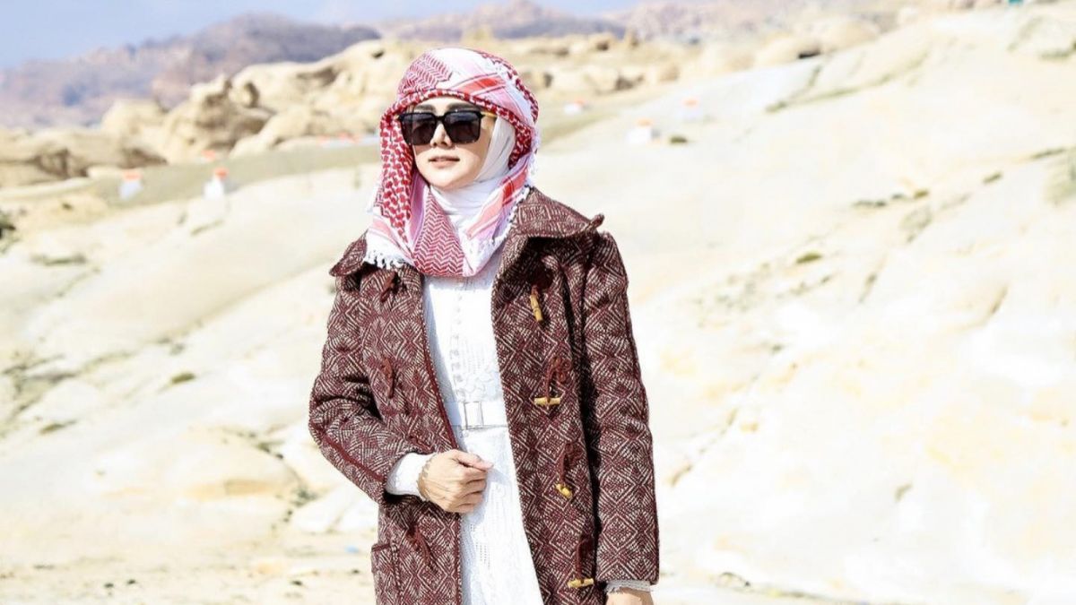 Mulan Jameela [Instagram @ahmaddhaniofficial]