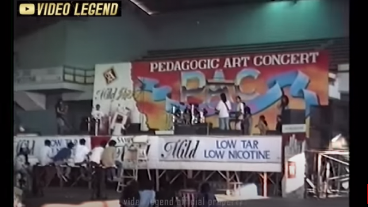 Ahmad Dhani saat konser pertama Dewa 19 [Youtube VIDEO LEGEND]