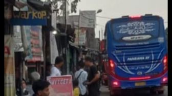 Terjadi Lagi, Bus AKAP Kerap Mangkal Disejumlah Titik di Jalan Raya Bogor