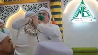 Momen Pelukan dan Tangis Haru Habib Rizeq Shihab kepada Habib Bahar Usai Bebas dari Penjara