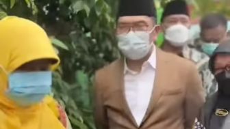 Kunjungi Korban Kecelakaan Maut di Bekasi, Ridwan Kamil : Semoga Permohonan Pembatasan Operasional Truk Cepat Direspon