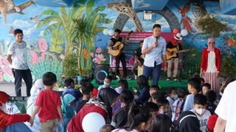 Maksimalkan Ruang Publik, Anak Anak di Depok Berkreasi dan di Kolong Jembatan