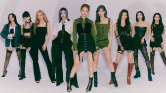 TWICE Raih Peringkat Tertinggi di Billboard World Album Chart 3 Minggu Berturut-turut