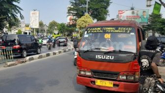 DPRD Kota Bekasi Anggarkan Kunker Rp6,9 Miliar, Netizen : Giliran Benerin Jalan Ga Bisa