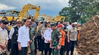 Soal Gempa Cianjur, Presiden Instruksikan Evakuasi Korban Tertimbun Jadi Prioritas