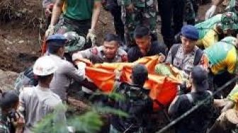 Korban Hilang Pasca Gempa Cianjur Ditemukan Tewas, BNPB: Jumlah Korban Meninggal Bertambah Jadi 310 Orang