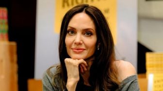 Angelina Jolie Resmi Mundur Sebagai Utusan Khusus PBB