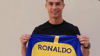 Lepas dari MU, Cristiano Ronaldo Resmi Berlabuh di Al Nassr