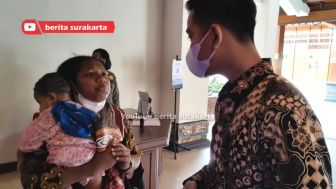 Tagih Janji Presiden Jokowi Soal Pembangunan Gereja, Warga Papua Menangis Minta Bantuan Gibran