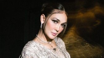 Heboh Luna Maya Jalin Hubungan dengan Sepupu Ariel Noah?