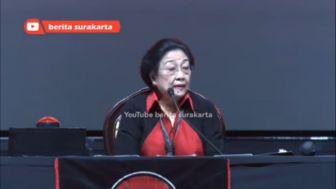 Minta Bintang Jasa, Sampai Singgung Mahfud MD dan Ma'ruf Amin? Megawati: Maaf Ya, Dulu Siapa Sih yang Tahu Pak Jokowi?