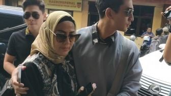 Takut Diceraikan, Ferry Irawan Meminta Maaf Pada Venna Melinda