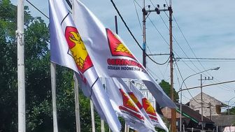 Bendera Partai Dicopot SatPol PP, Panitia HUT Gerindra: Asal Jangan Tembang Pilih