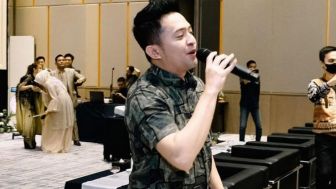 Nikita Mirzani Sebut Mantan Kekasihnya Suka Morotin, Kiki The Potters Balas Dengan Lagu: Pengen Dilihat Kaya, Halu halu Semua