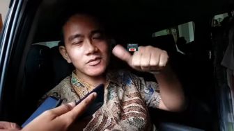Soroti Momen Ganjar Pranowo dan Jokowi yang Kembali Satu Mobil, Gibran Angkat Satu Jempol: Bagus!