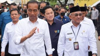 Presiden Jokowi Blusukan untuk Menyapa Masyarakat di Pasar Cimanggis, Warganet Kompak: Kaesang Pangarep for Depok!