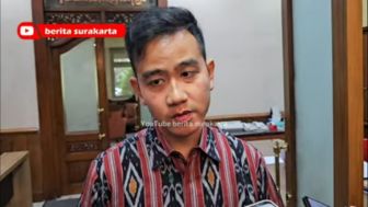 Jleb! Kaesang Pakai Kaos Bergambar Prabowo, Gibran Sampai Kasih Sentilan: Pakai Kaos Saja Dipermasalahkan!
