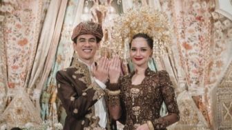 Berikan Rp2 Ribu Hingga Emas 8 Gram, Ini Arti Mahar yang Diberikan Maulana Kasetra Pada Enzy Storia