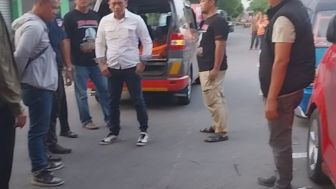 Seorang Pria Tewas Berlumuran Darah di Depok