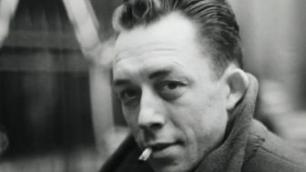 Belajar Surealis Melalui Filsafat Absurd Albert Camus