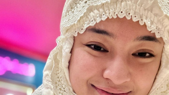 Marshanda Foto Pakai Mukena, Bantah Kena Pengaruh Kristenisasi yang Diduga Dilakukan Daniel Mananta: Mau Sampai Kapan..