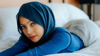 Bukan Karena Islam, Oklin Fia Ungkap Alasan Pakai Hijab Meski Dihujat: Aku Gak Peduli