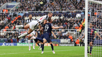 PSG Alami Kekalahan Telak Setelah Dikalahkan oleh Newcastle United, Kylian Mbappe Gagal Cetak Gol.