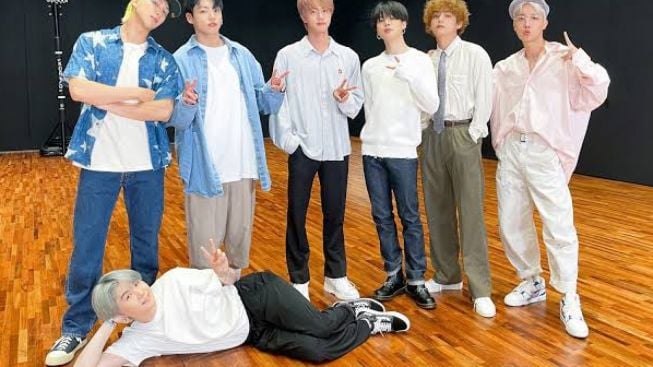 Lagi, BTS Raih Rekor Artis Paling Banyak Ditonton di Youtube Salip Justin Bieber dan Ed Sheeran