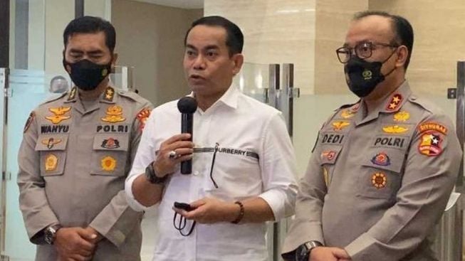 Kemeja dan Arloji Mewah Dirtipidum Brigjen Andi Rian Jadi Sorotan: Diduga Harganya Rp250 Juta