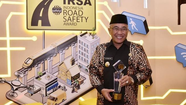 Wali Kota Depok Salahkan Pemilik Toko Sehingga Pengerjaan Trotoar di Margonda Raya Telat Rampung, Warganet: Gimana Bapak yang Mundur?