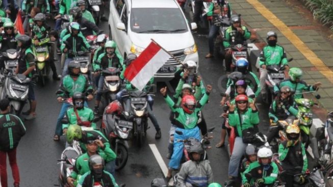 Ojek Online Resmi Naik, Segini Tarifnya