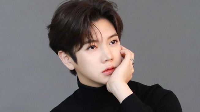 Ren Beberkan Soal NU'EST Bubar dan Alasan Jadi Solo Artis