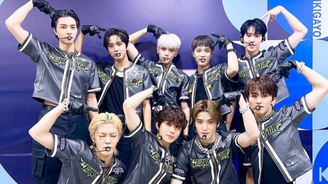NCT 127 Bertahan di Puncak Billboard Album Chart 2 Minggu Berturut-turut
