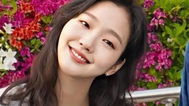 Lima Posisi Teratas Reputasi Merek Aktor Drama Bulan Oktober, Kim Go Eun Pertama