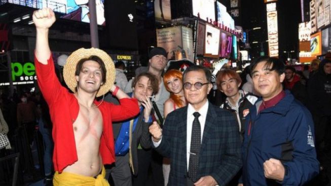 Kru Topi Jerami Ambil Alih New York Times Square Dalam Rangka Penayangan One Piece Film: Red