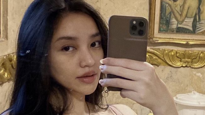 Profil Amanda Zahra Yang Viral Di Twitter Karena Disebut Mirip Dengan