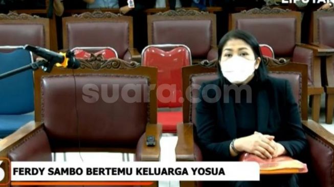 Dituduh Minta Anak Adopsi dari Keluarga Brigadir J, Apa Bantahan Putri Candrawathi?