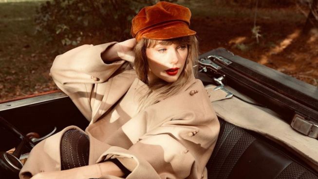 Kalahkan Harry Styles, Album Terbaru Taylor Swift Jadi Yang Terlaris di Inggris Tahun 2022