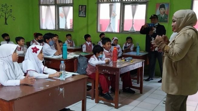 Tetua Kampung Pondokcina Minta Pemkot Evaluasi Pembangunan Masjid Raya