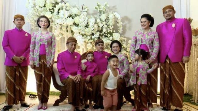 Aksi Lucu Nahyan Pakai Singlet Putih dan Celana Pendek dalam Pernikahan Kaesang Pangarep, Warganet: Anak Medan Nih Bos!
