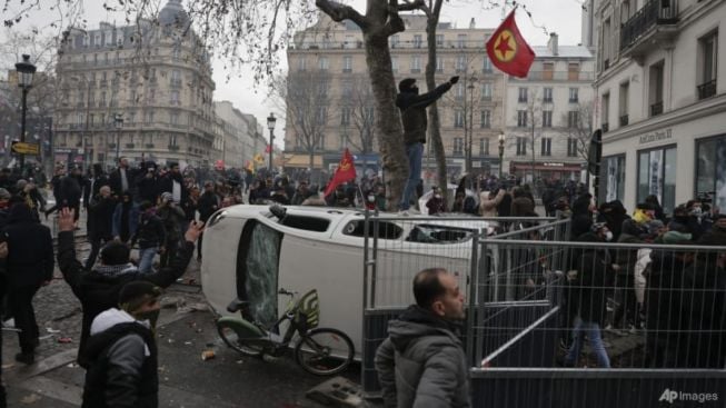 Tangan Kanan Erdogan Salahkan Militan Kurdi dalam Kerusuhan yang Terjadi di Paris