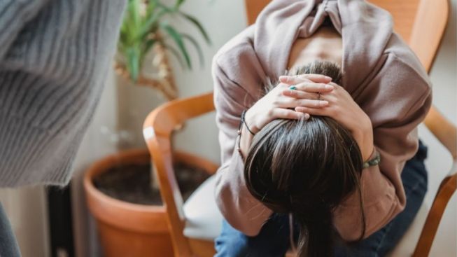 Waspada! Wanita Lebih Rentan Alami Delusi dan Gangguan Psikologi, Ini 3 Faktornya