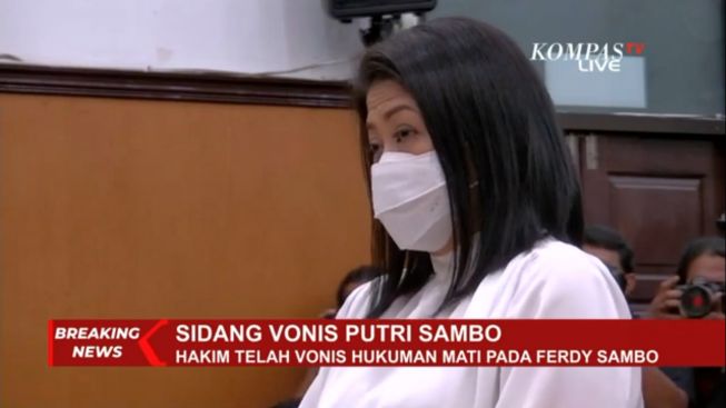 Putri Candrawathi Divonis 20 Tahun Penjara, Ibu Brigadir J Puas: Semoga Tidak Ada Lagi Perempuan Tukang Fitnah!