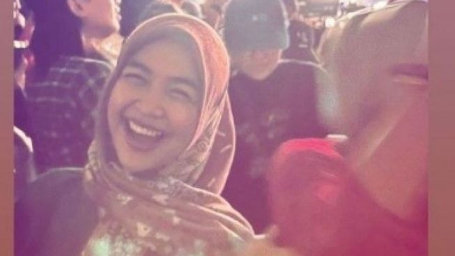 Beredar Pengakuan Kru Tv Sebut Ria Ricis Fun dan Ramah, Netizen: Ya Iyalah, Situ Sponsor