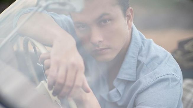 Parfum Nicholas Saputra Dibanderol Satujutaan, Bikin Flashback ke Masa Kecil