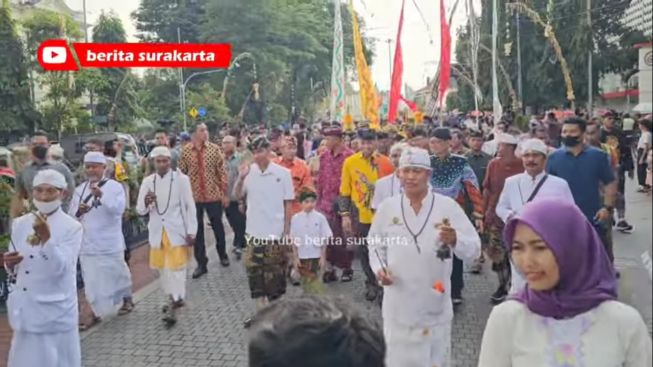 Warganet Protes Pawai Ogoh-Ogoh tak Cerminkan Budaya Islam hingga Blokir Gibran, Ini Respon Mas Wali!