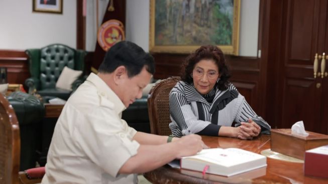 Susi Pudjiastuti dan Prabowo Subianto 'Temu Kangen', Netizen Ramai-ramai Dukung Keduanya Maju Pilpres 2024