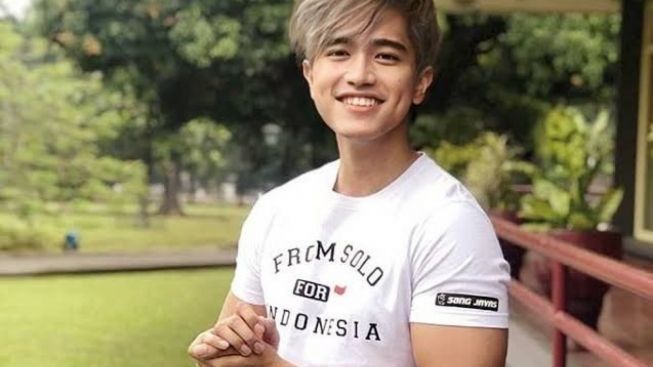 Calon Margonda Satu, Kaesang Dipermak Jadi Oppa Korea-Eh Malah Mirip Ian Kasela